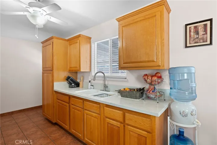 3890 Vermont, San Bernardino, California 92407