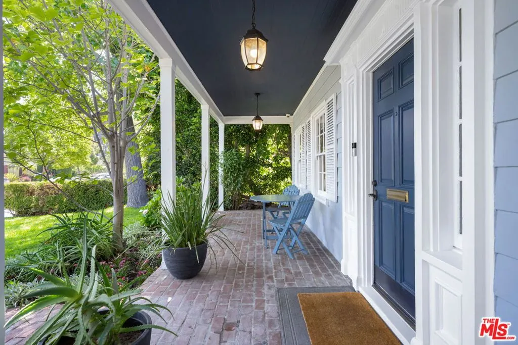 6441 Moore Drive, Los Angeles, California 90048 home-pic-0