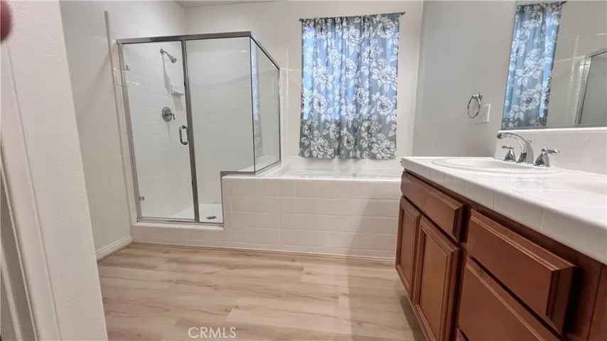 27162 Discovery Bay Drive, Menifee, California 92585