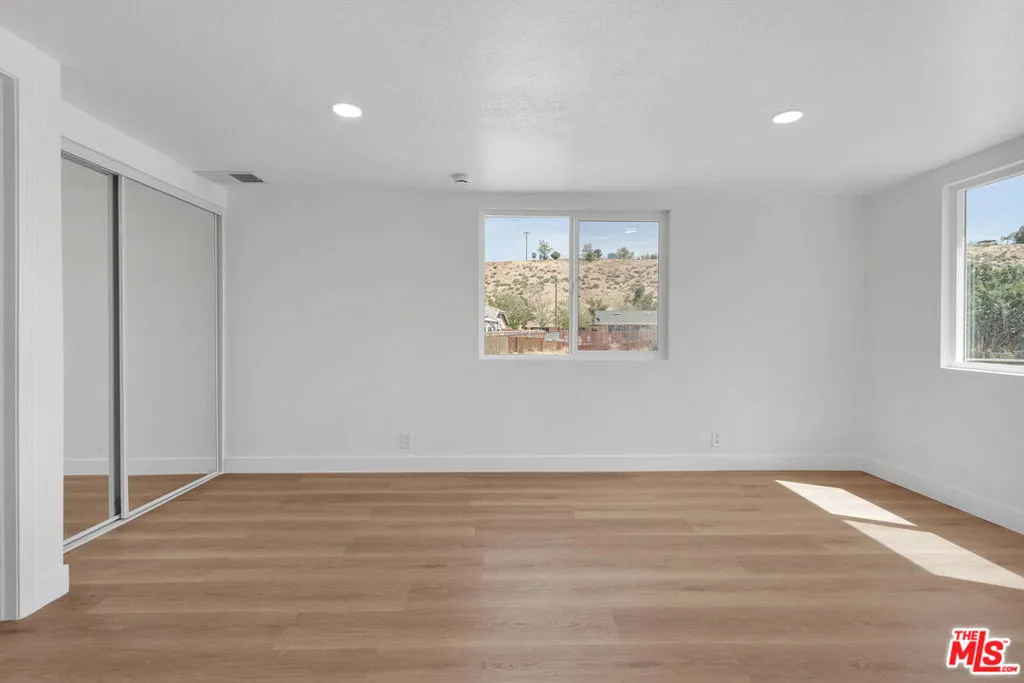 8055 Bangor Avenue, Hesperia, California 92345 home-pic-25