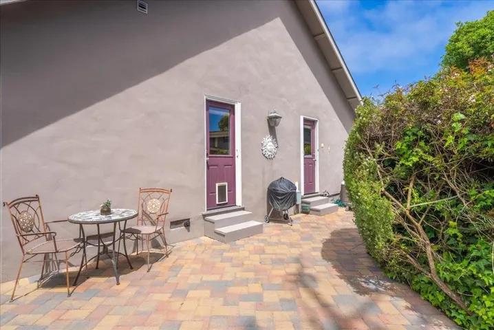 161 Pacific Avenue, Pacific Grove, California 93950