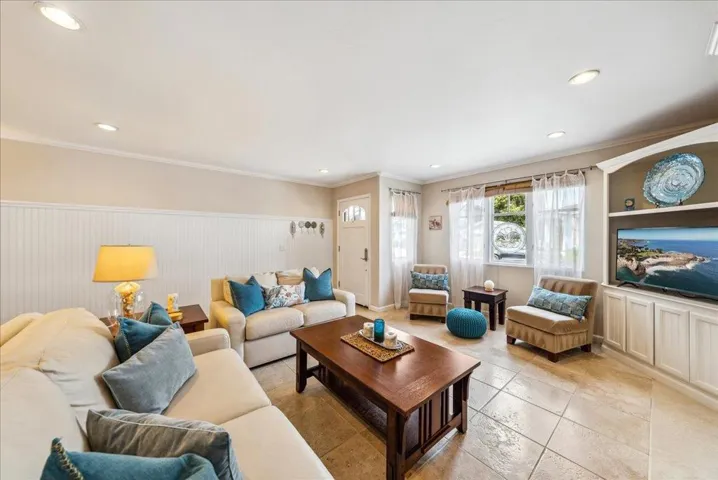 161 Pacific Avenue, Pacific Grove, California 93950
