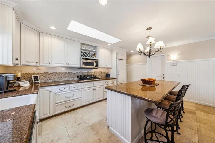 161 Pacific Avenue, Pacific Grove, California 93950