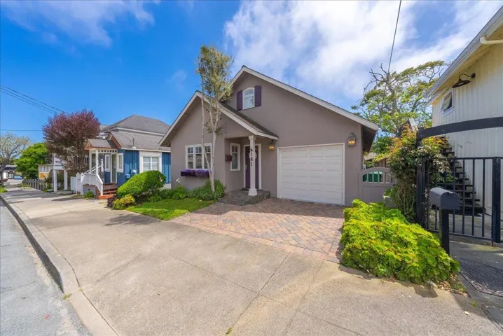 161 Pacific Avenue, Pacific Grove, California 93950
