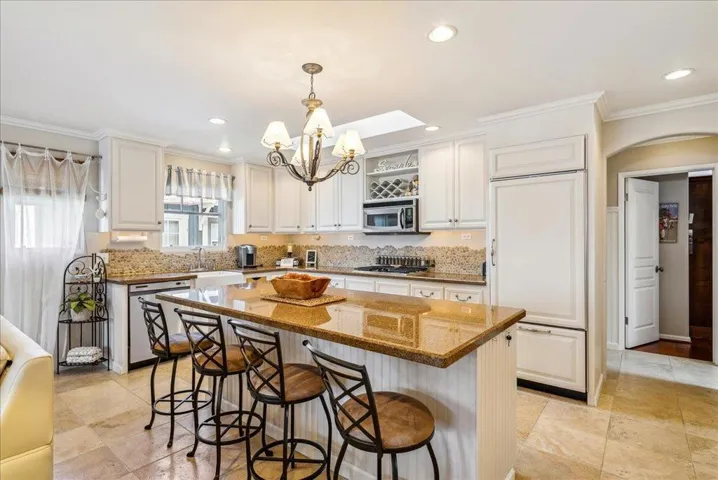 161 Pacific Avenue, Pacific Grove, California 93950