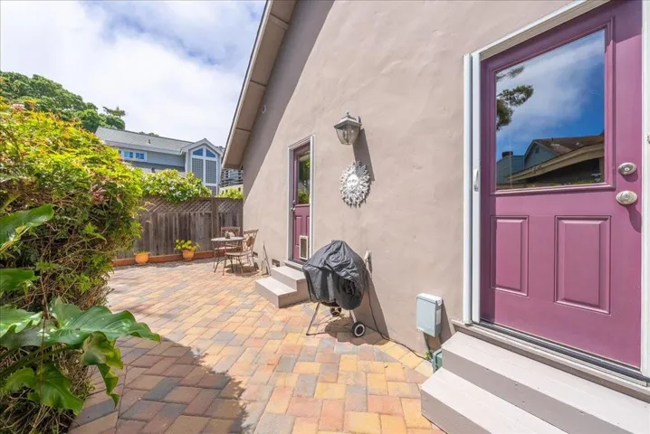 161 Pacific Avenue, Pacific Grove, California 93950