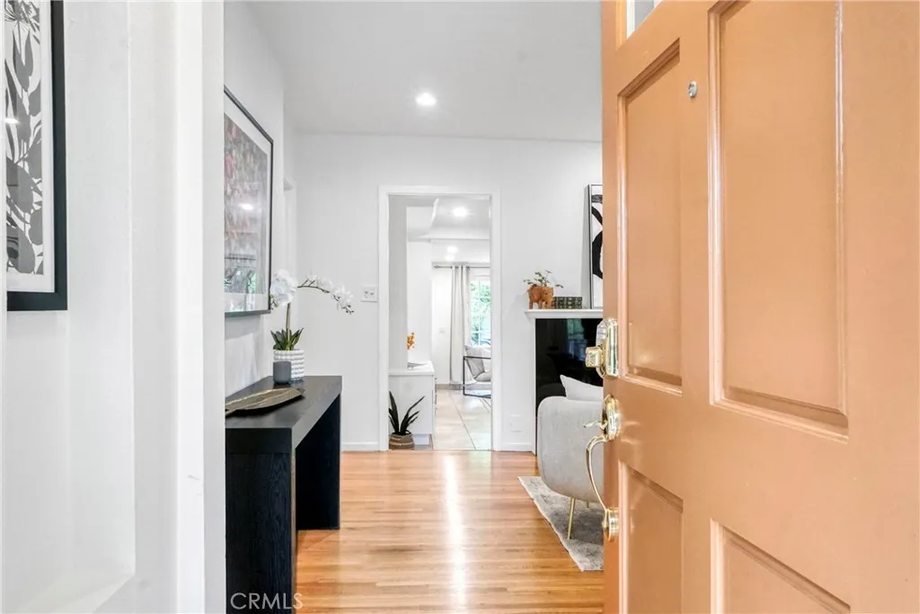 4299 Bakman Avenue, Studio City, California 91602 home-pic-6