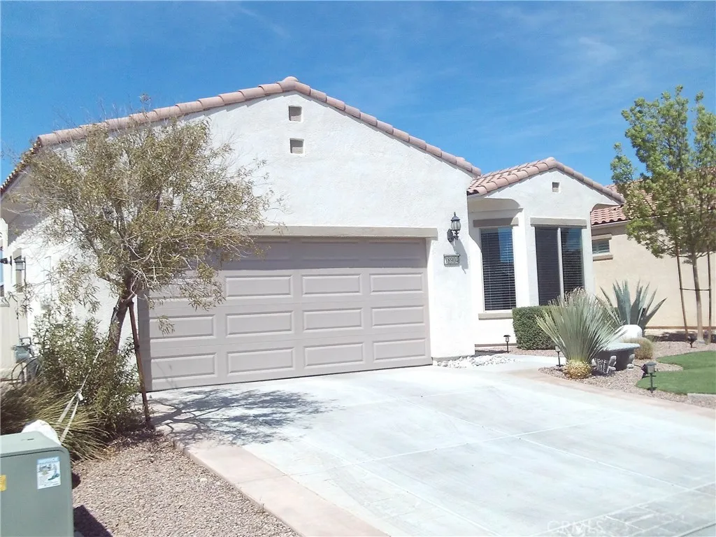 18904 Lariat Street, Apple Valley, California 92308 home-pic-2