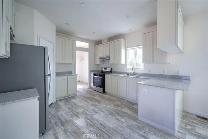 59575 Stearman Road, Landers, California 92285