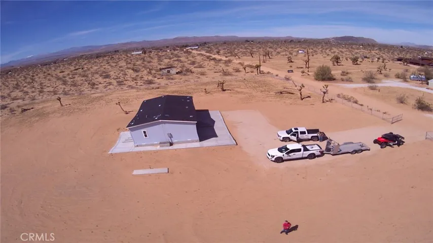 59575 Stearman Road, Landers, California 92285