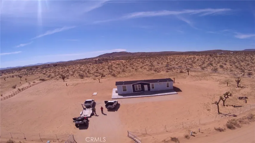 59575 Stearman Road, Landers, California 92285