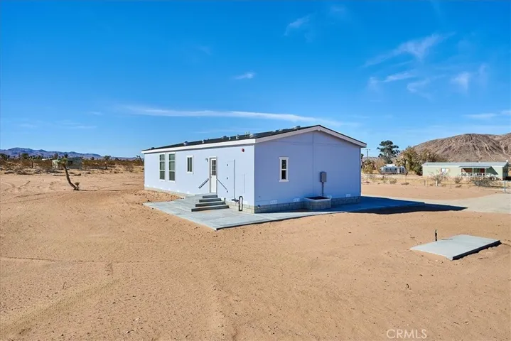59575 Stearman Road, Landers, California 92285