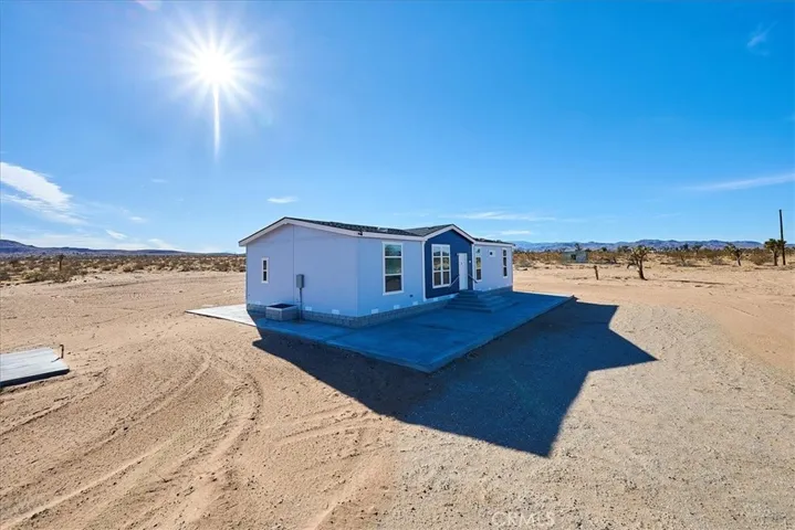 59575 Stearman Road, Landers, California 92285