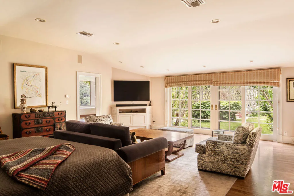 800 Tarcuto Way, Los Angeles, California 90077 home-pic-12