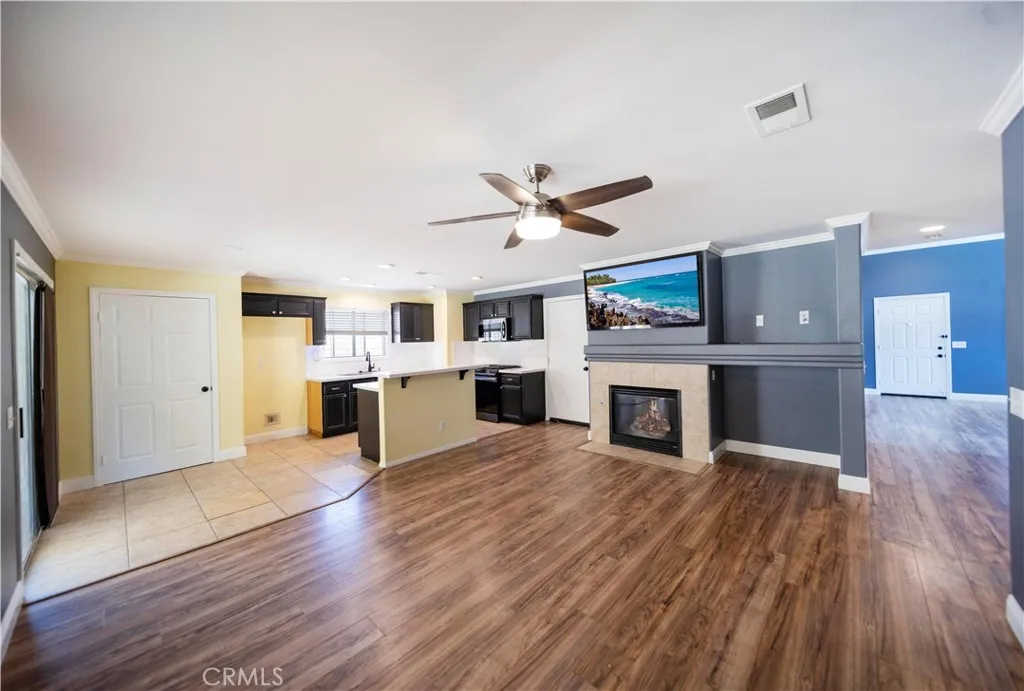29435 Falling Leaf Drive, Lake Elsinore, California 92530 home-pic-9