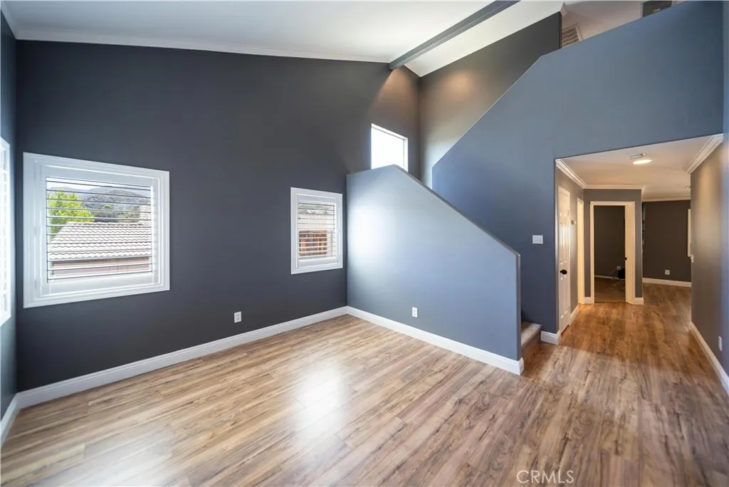 29435 Falling Leaf Drive, Lake Elsinore, California 92530 home-pic-3