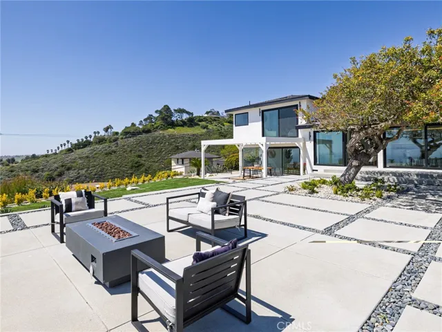 30414 Ganado Drive, Rancho Palos Verdes, California 90275
