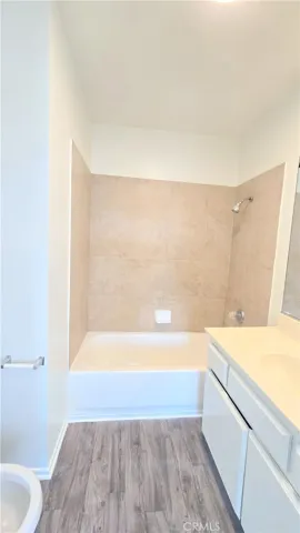 1405 N Grove Avenue H, Ontario, California 91764
