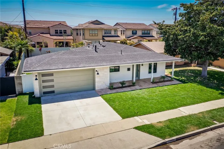 10182 Halawa, Huntington Beach, California 92646