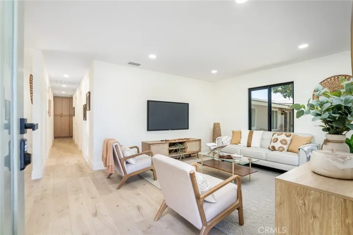 10182 Halawa, Huntington Beach, California 92646