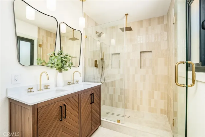 10182 Halawa, Huntington Beach, California 92646