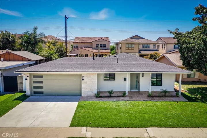 10182 Halawa, Huntington Beach, California 92646