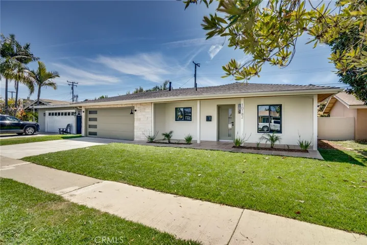 10182 Halawa, Huntington Beach, California 92646