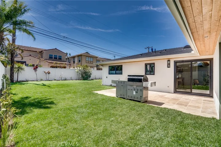 10182 Halawa, Huntington Beach, California 92646