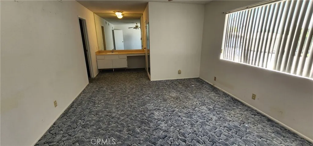 1030 N Lovekin  home-pic-19