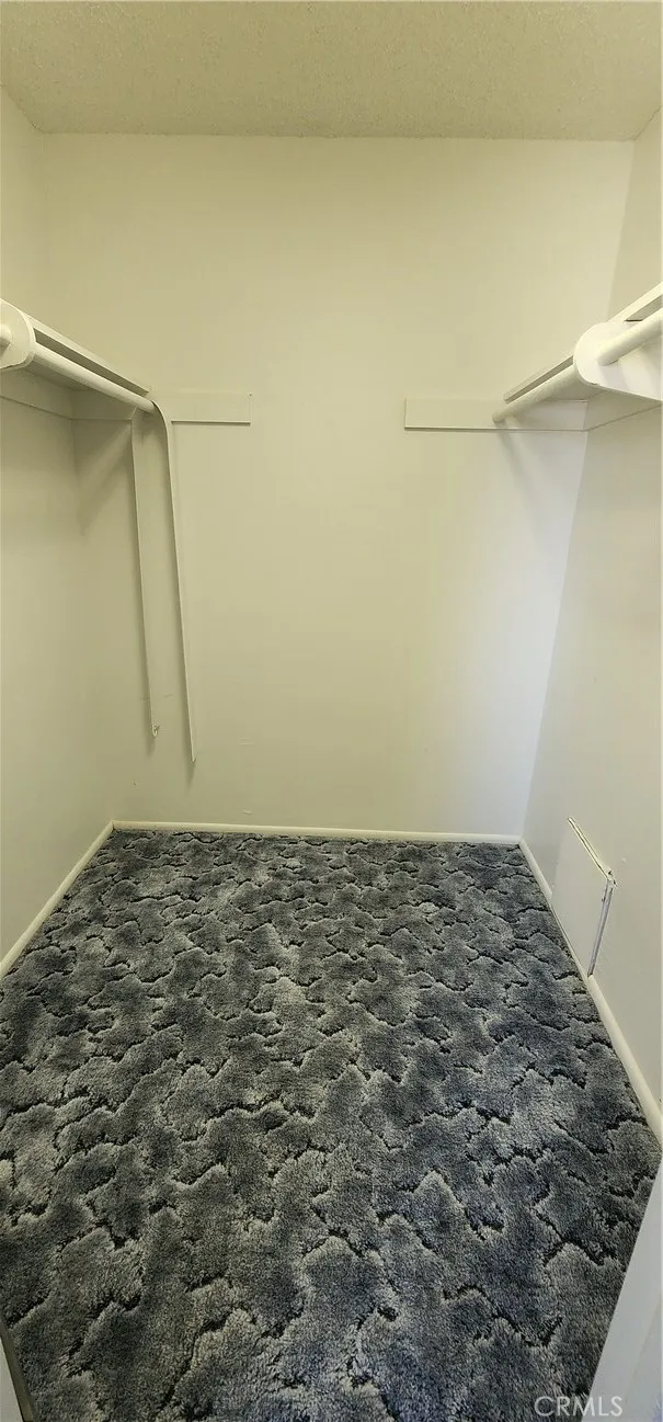 1030 N Lovekin  home-pic-15