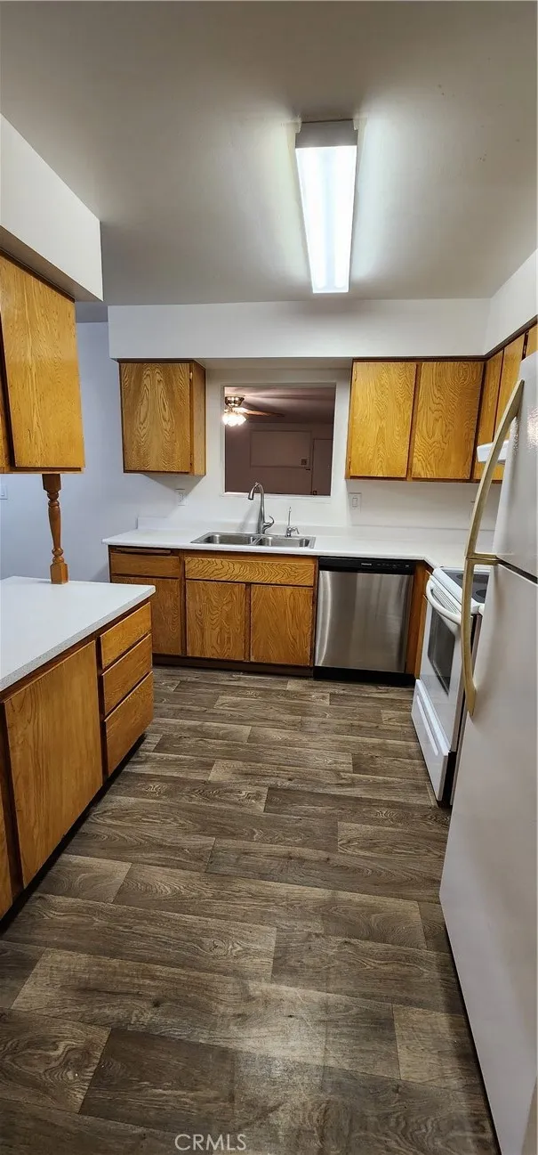 1030 N Lovekin  home-pic-4