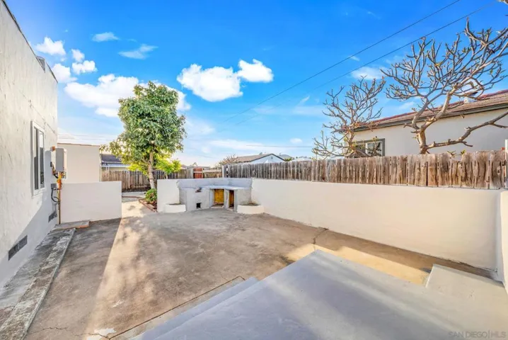 646 S 45th, San Diego, California 92113