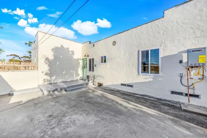 646 S 45th, San Diego, California 92113