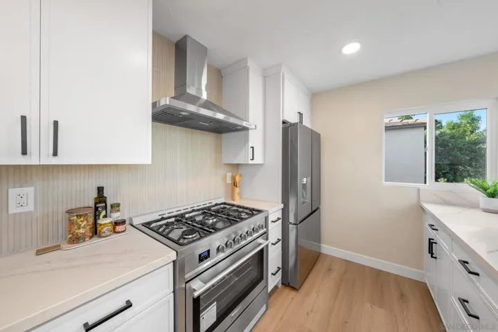 646 S 45th, San Diego, California 92113