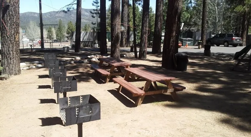 40994 Nw Pennslyvania Ave, Big Bear Lake, California 92315