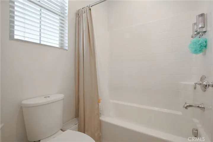 31532 Alicante Loop, Winchester, California 92596