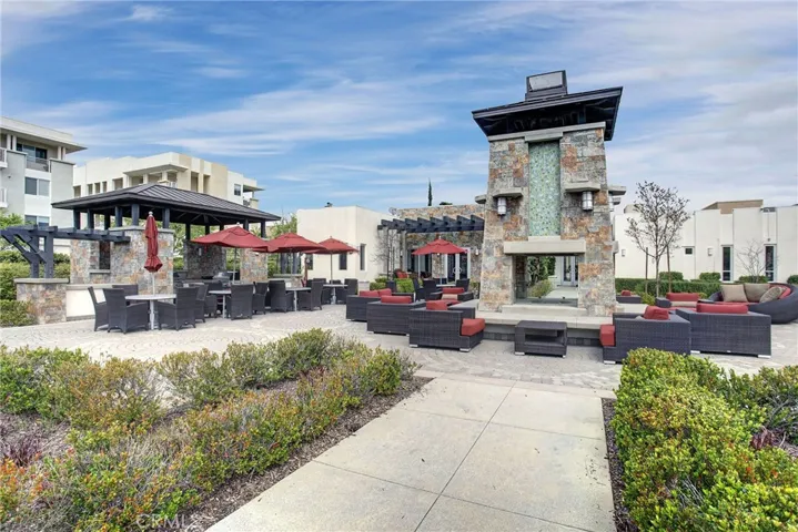 common outdoor firepit & BBQ area