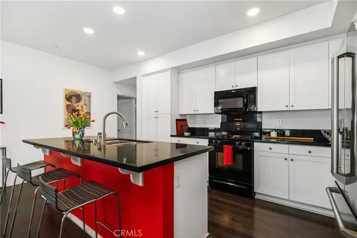 13029 Central Avenue 204, Hawthorne, California 90250