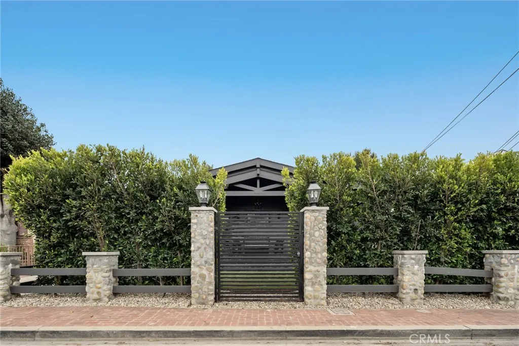 1012 10th Street, Manhattan Beach, California 90266 home-pic-14