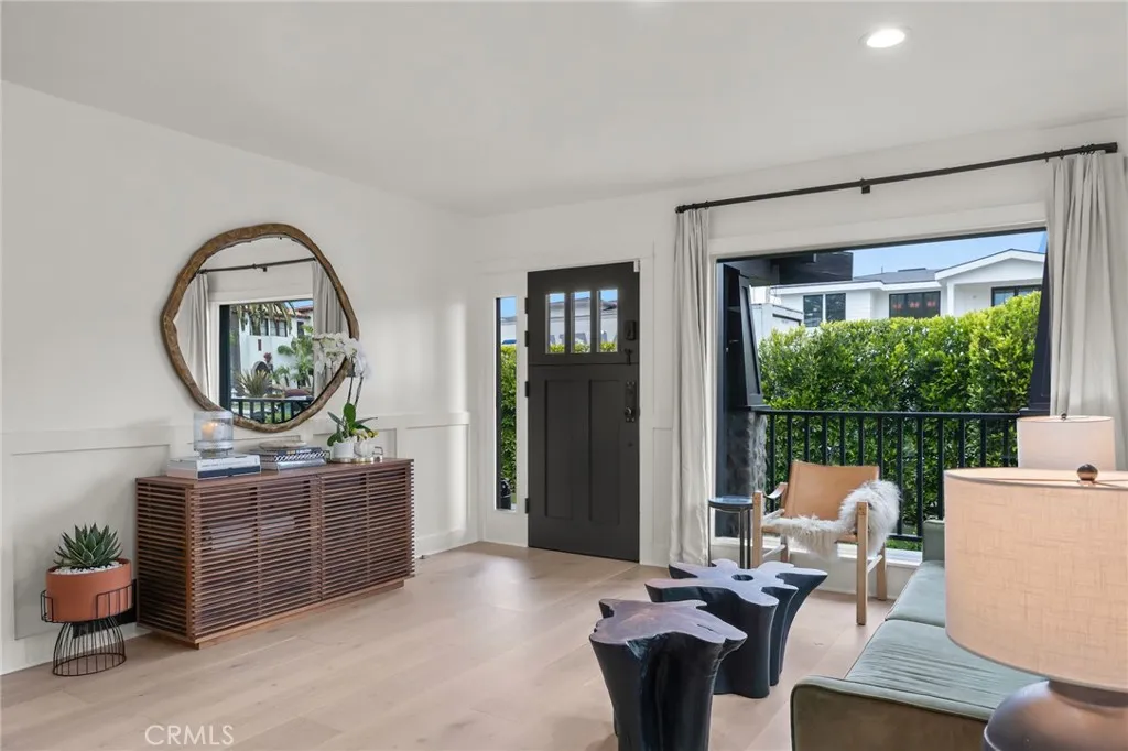 1012 10th Street, Manhattan Beach, California 90266 home-pic-18