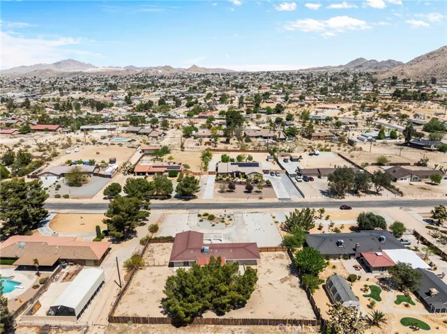 19165 Chole Road, Apple Valley, California 92307