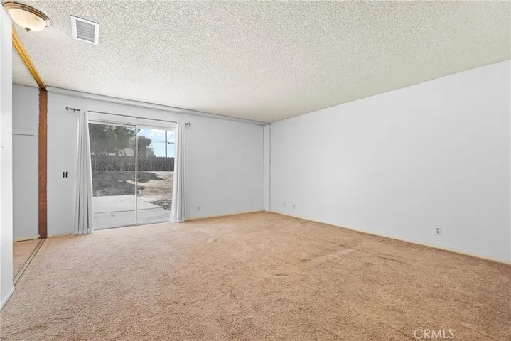 19165 Chole Road, Apple Valley, California 92307