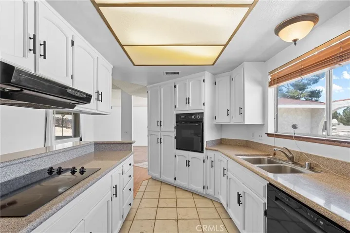 19165 Chole Road, Apple Valley, California 92307