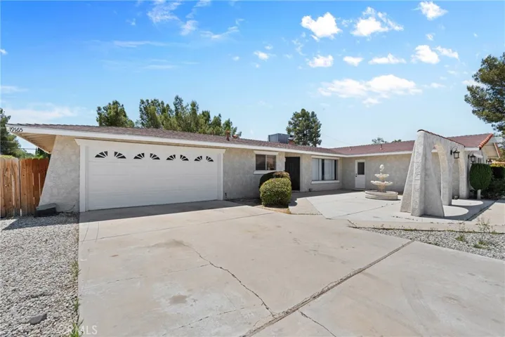 19165 Chole Road, Apple Valley, California 92307