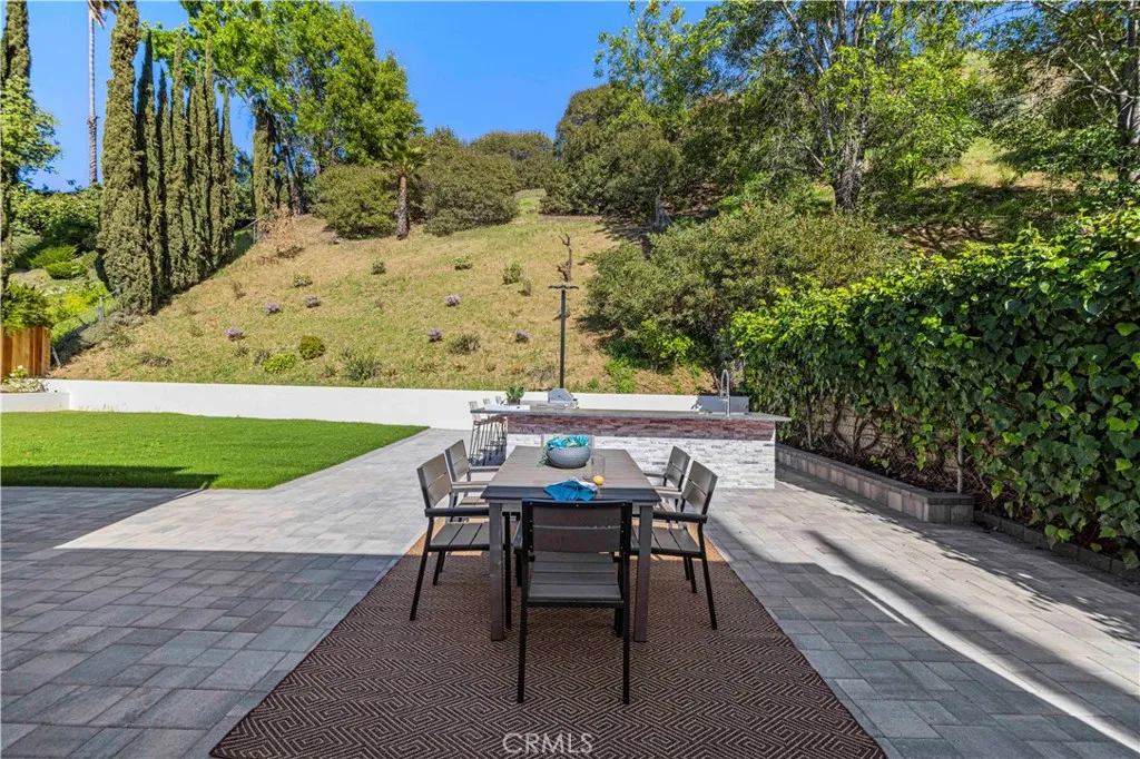 3036 Dona Susana Drive, Studio City, California 91604 home-pic-60