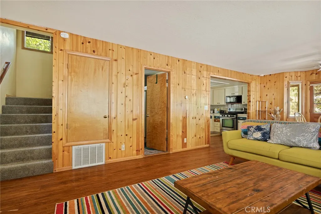 31771 Panorama Drive, Running Springs, California 92382 home-pic-18