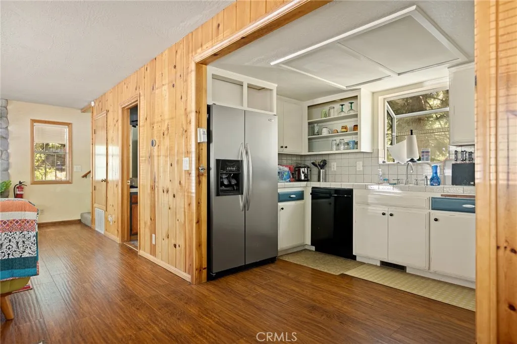 31771 Panorama Drive, Running Springs, California 92382 home-pic-12
