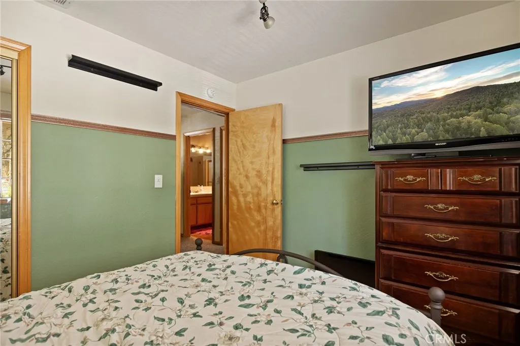 31771 Panorama Drive, Running Springs, California 92382 home-pic-23