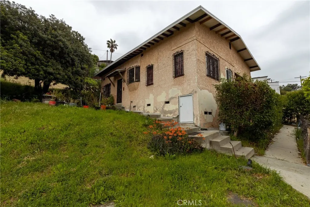 1972 N Marianna Avenue, Los Angeles, California 90032 home-pic-5