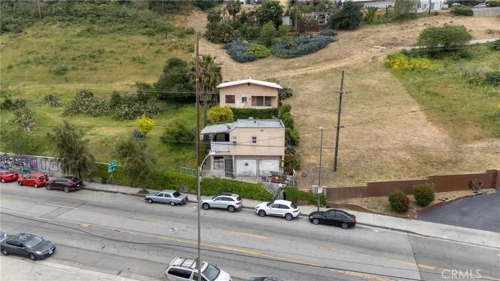 1972 N Marianna Avenue, Los Angeles, California 90032 home-pic-24